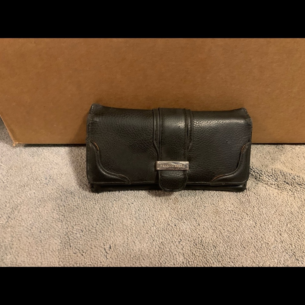 Black wallet